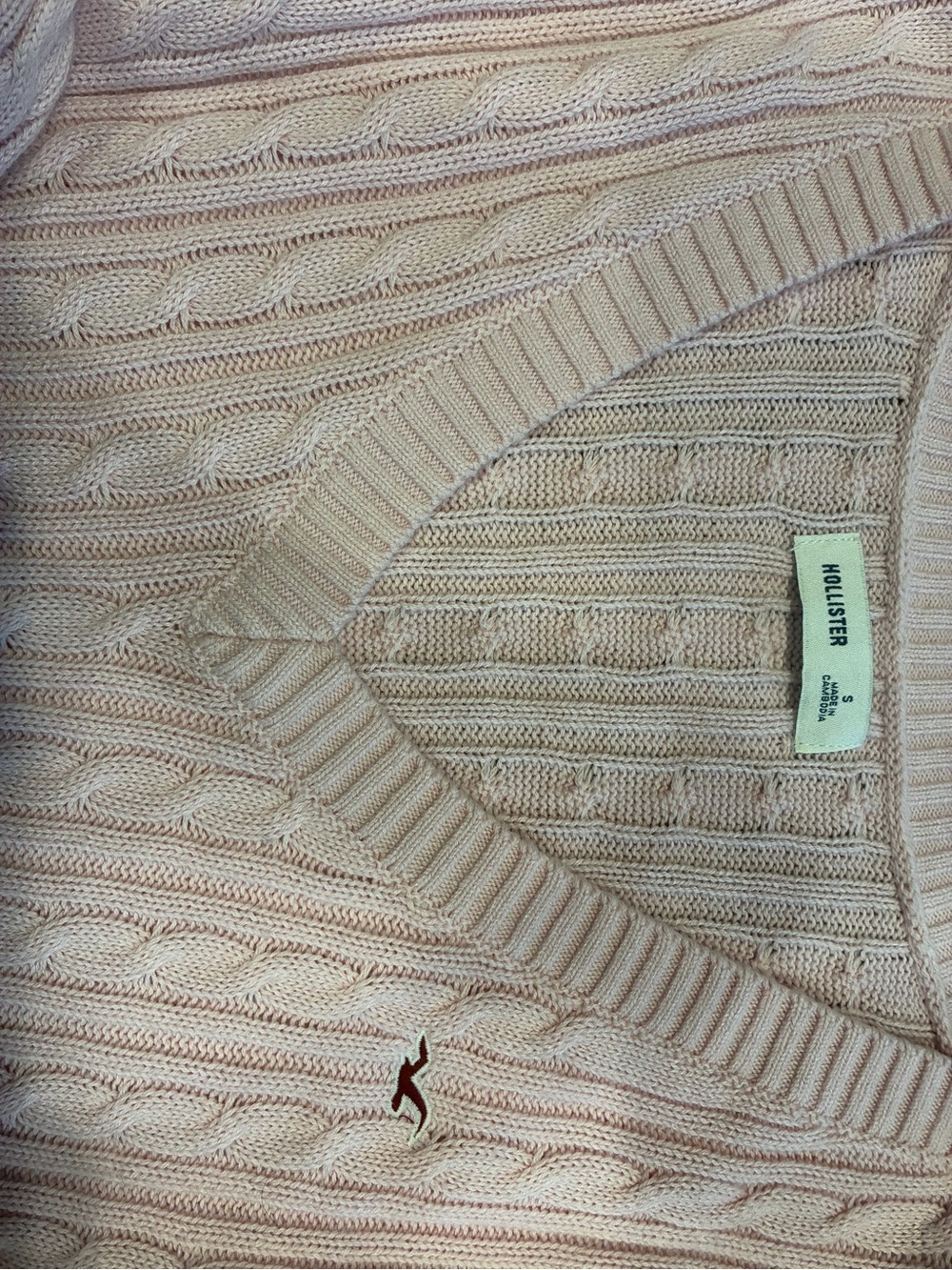 Hollister Soft Blush Cable-Knit V-Neck Sweater